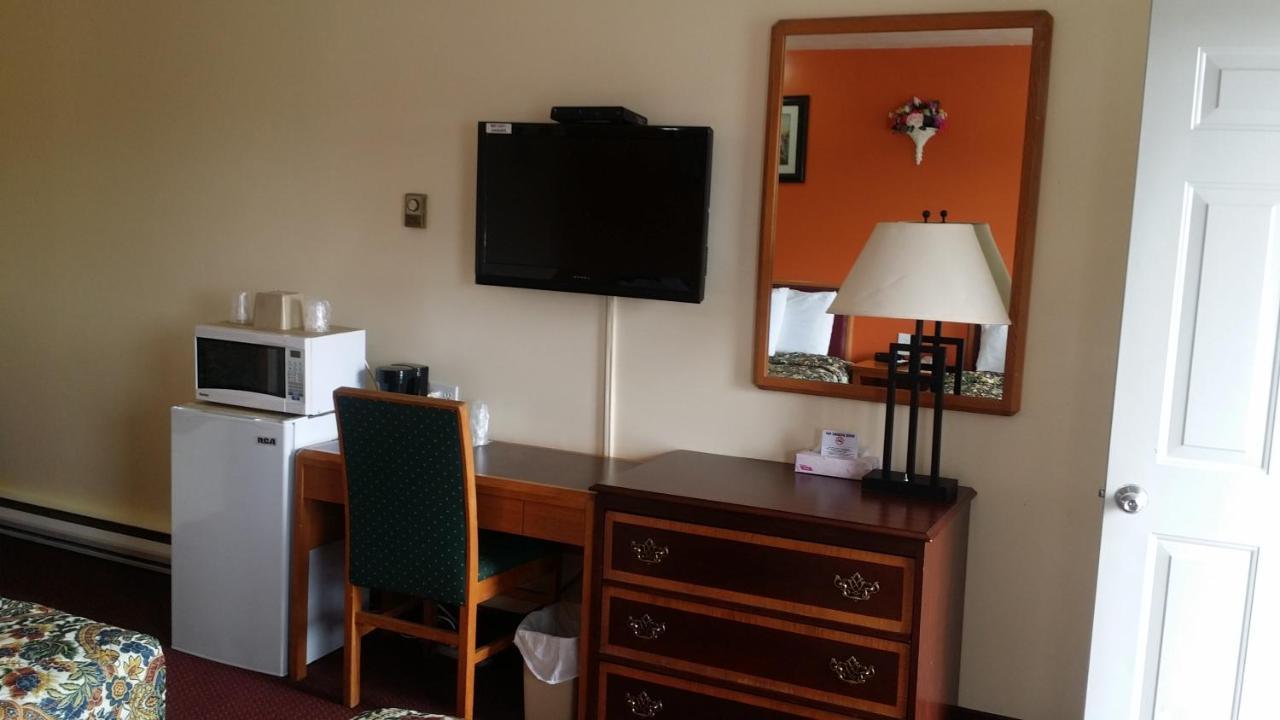 River Mist Inn Sturgeon Falls Екстер'єр фото
