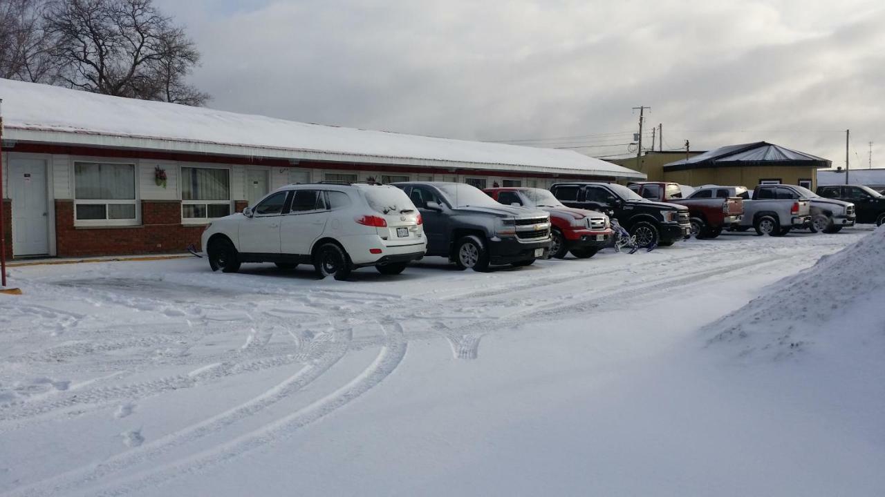 River Mist Inn Sturgeon Falls Екстер'єр фото